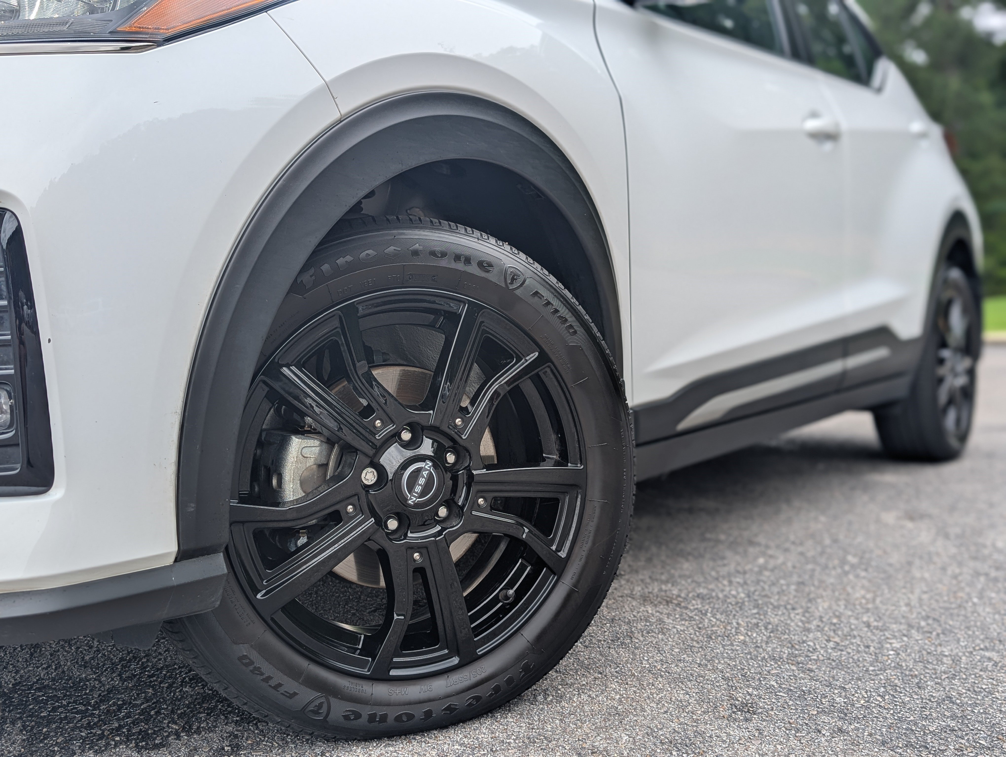 Used 2024 Nissan Kicks SR w/ SR Premium Package FWD image 33