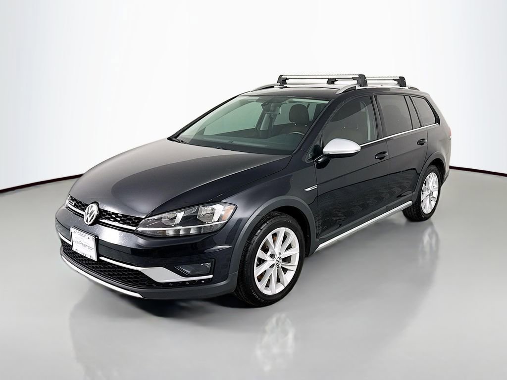 Used 2019 Volkswagen Golf Alltrack S image 1