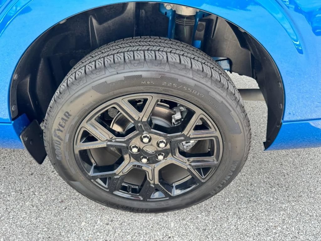 Used 2026 Ford Maverick Lobo AWD/4WD image 6