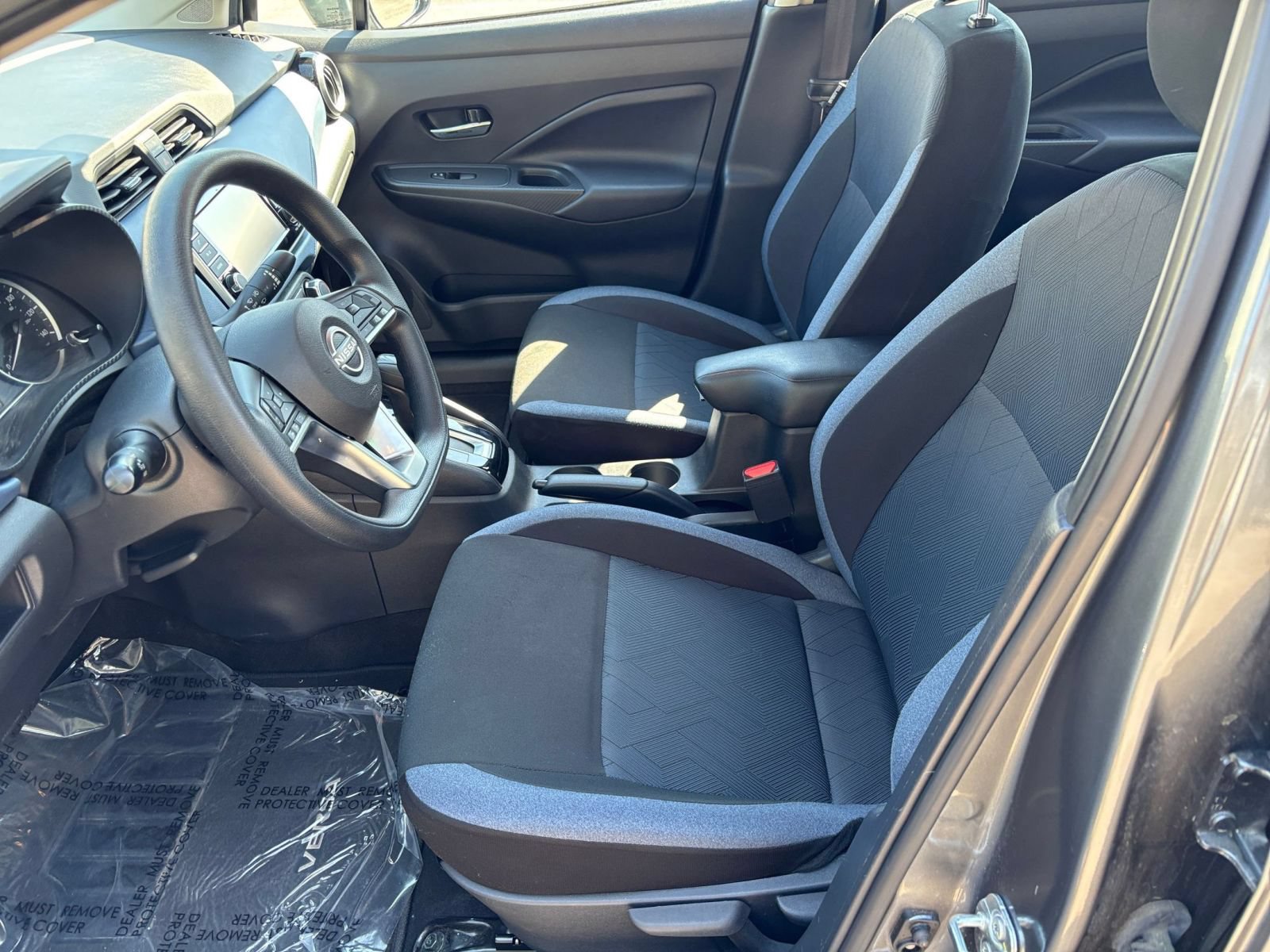 Used 2025 Nissan Versa SV FWD image 25