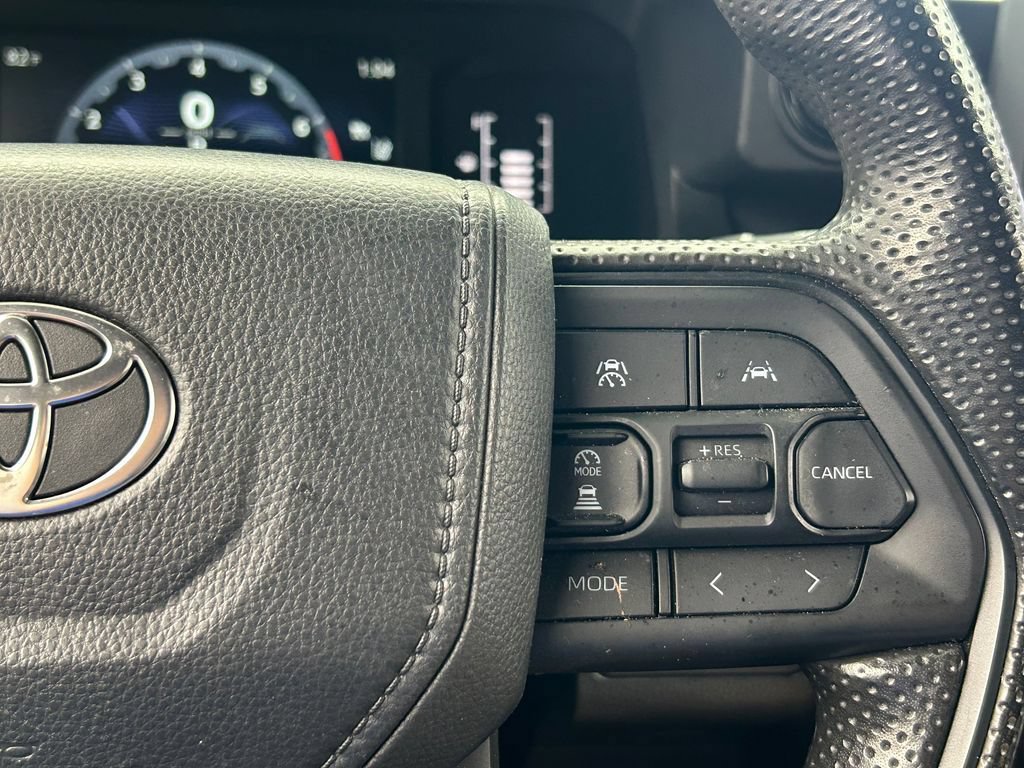 Used 2025 Toyota Tacoma SR5 RWD image 30
