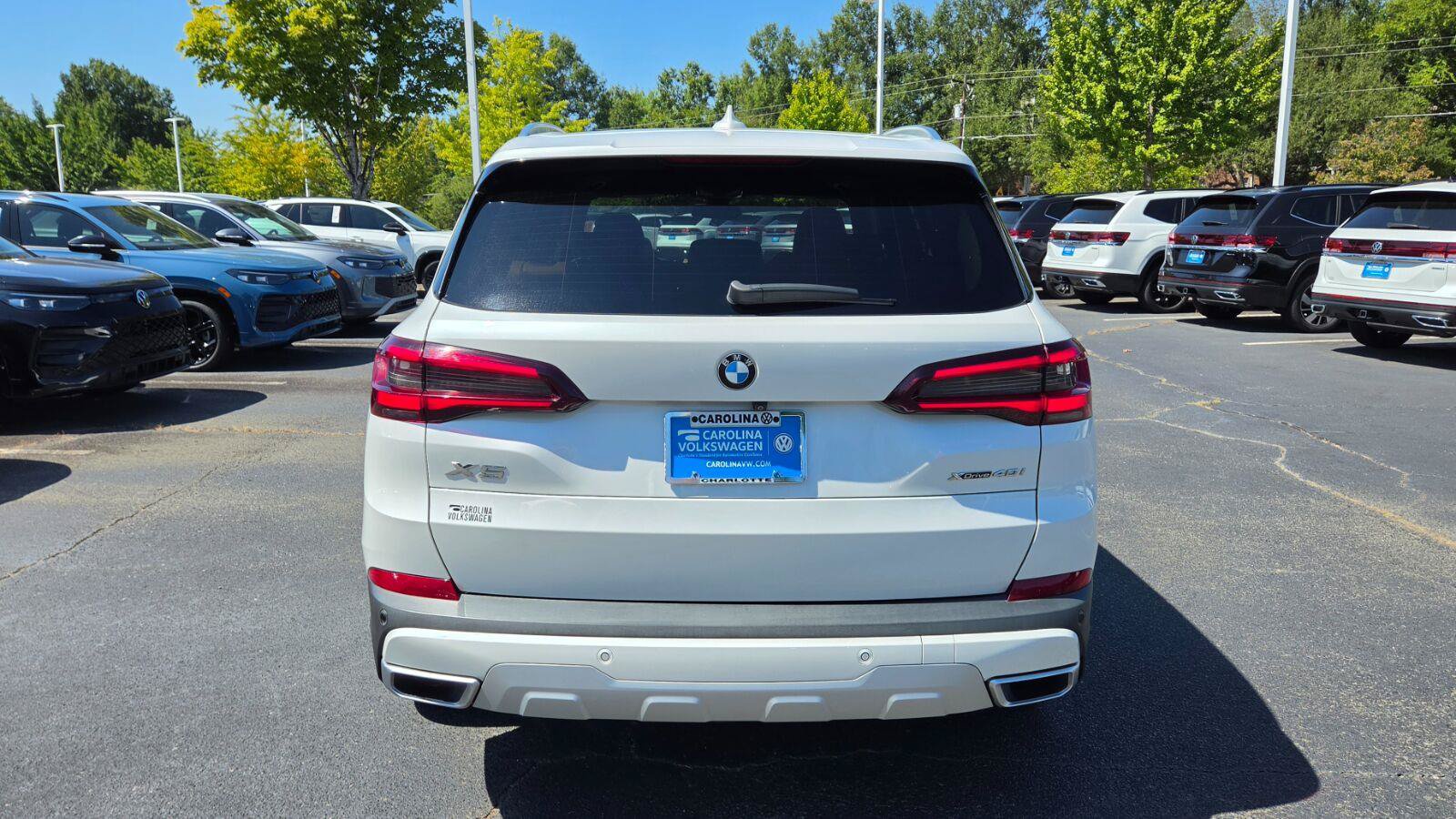 Used 2022 BMW X5 xDrive40i w/ Premium Package AWD/4WD image 4