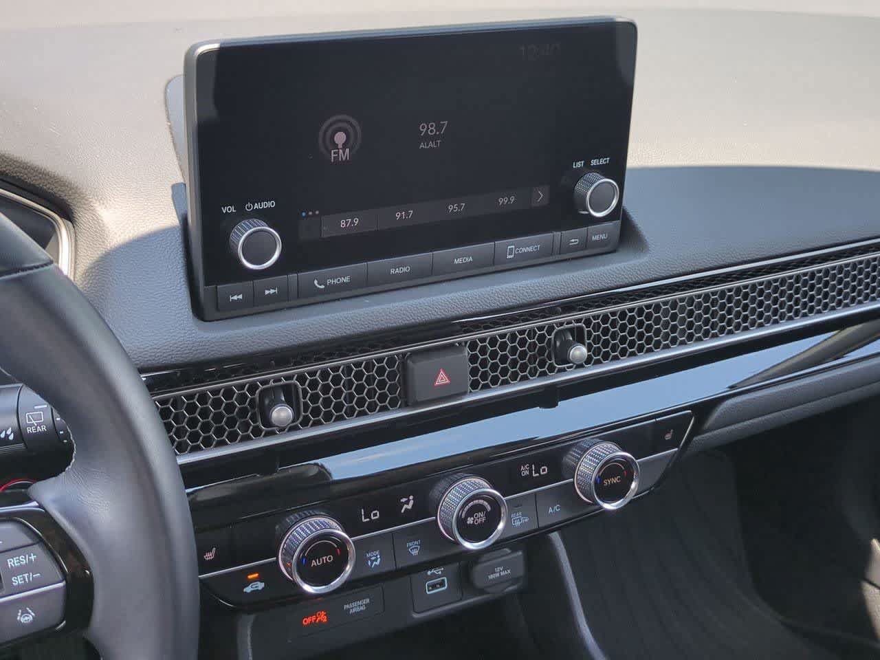 Used 2024 Honda Civic EX-L image 28