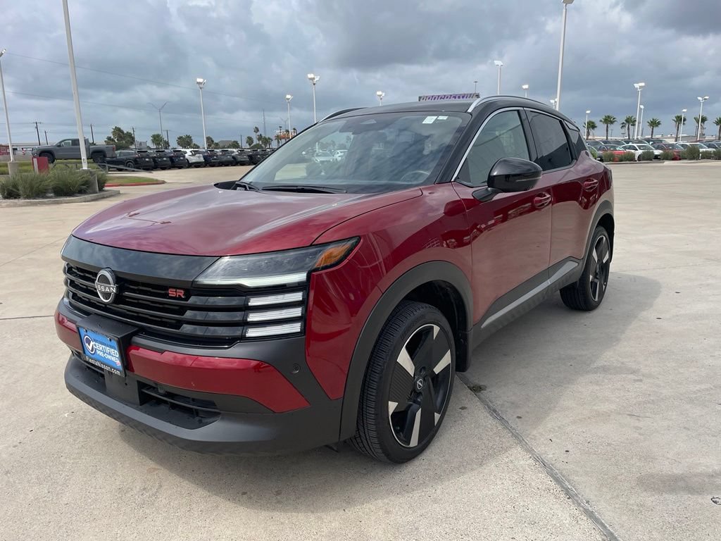 Certified 2025 Nissan Kicks SR FWD image 3