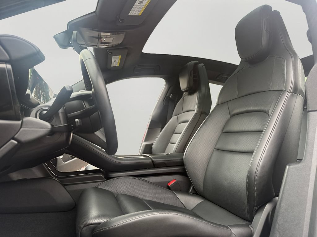 Used 2021 Porsche Taycan RWD image 20