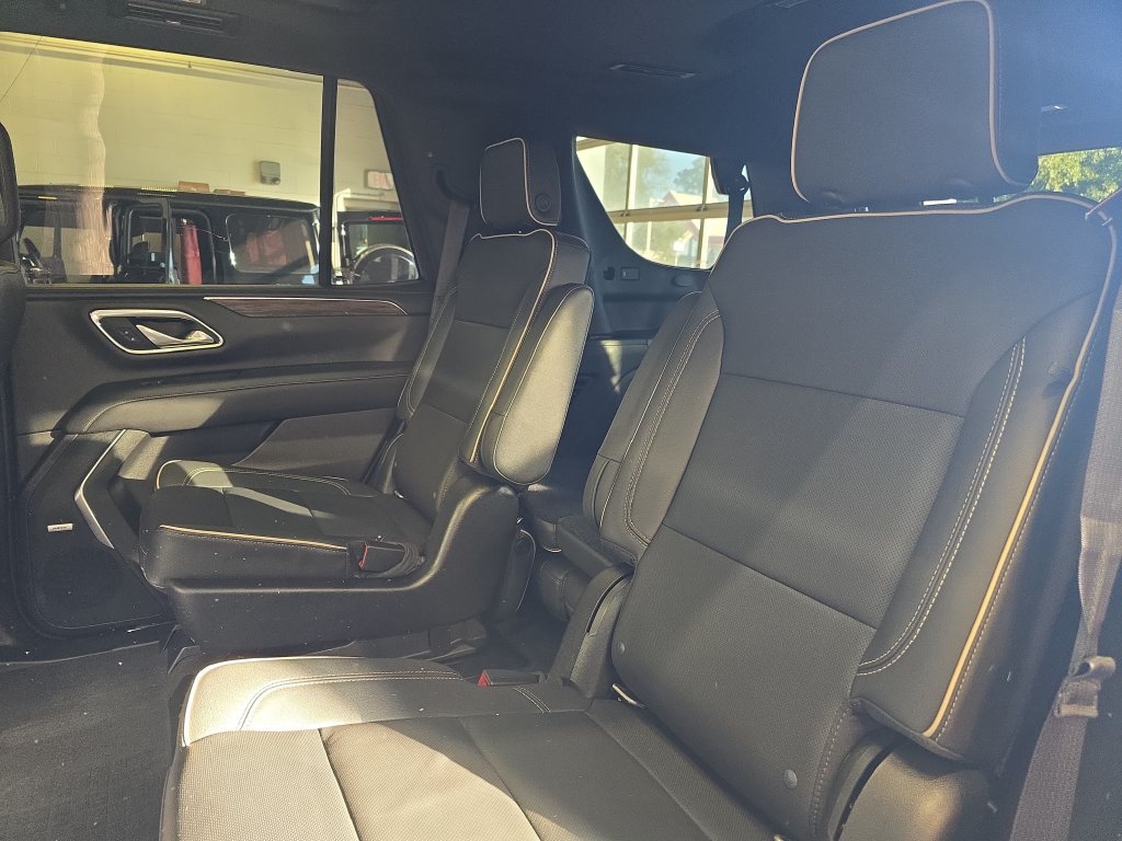 Used 2021 Chevrolet Tahoe Premier AWD/4WD image 19