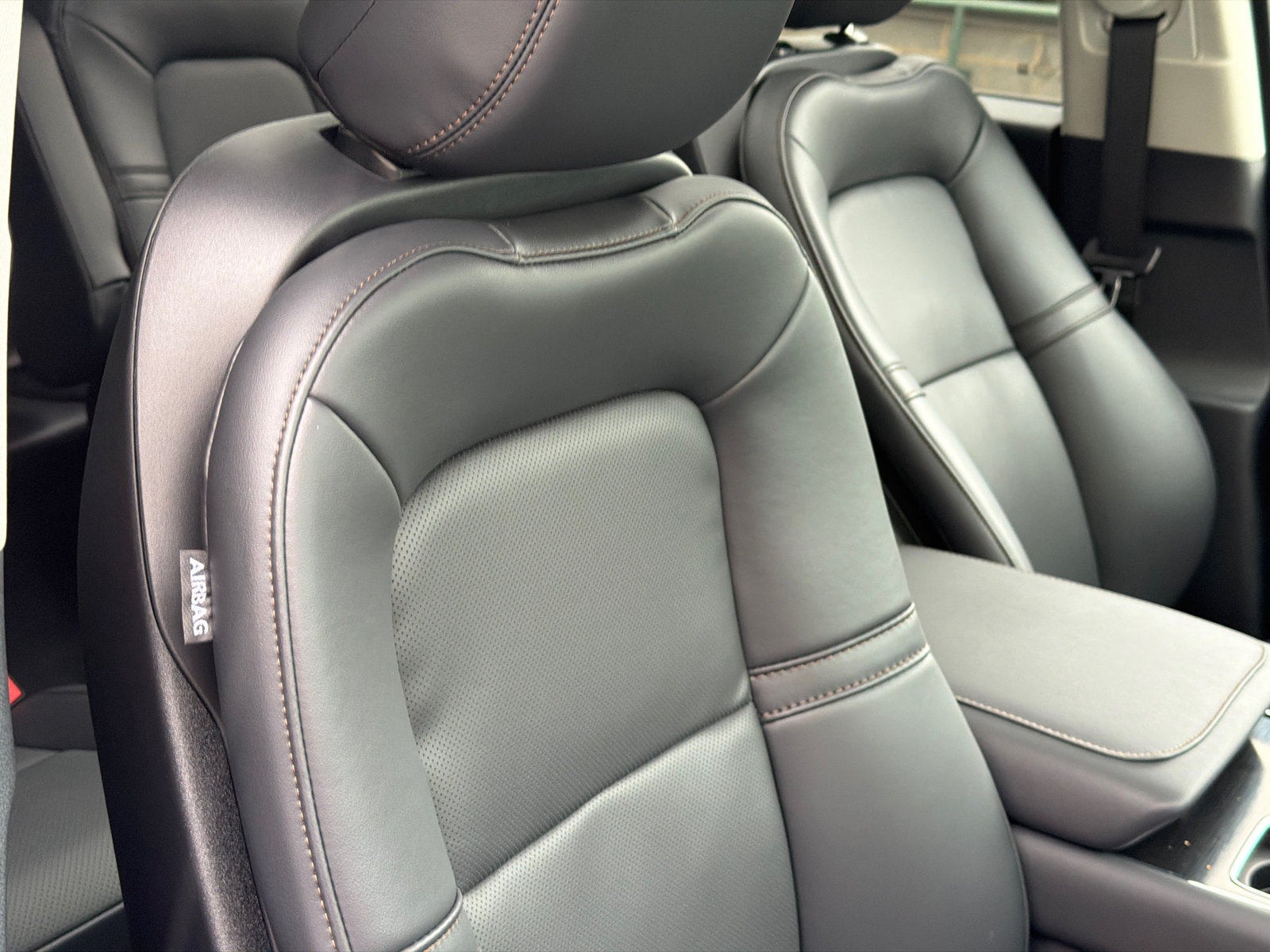 New 2027 Lincoln Aviator AWD w/ Jet Appearance Package image 11