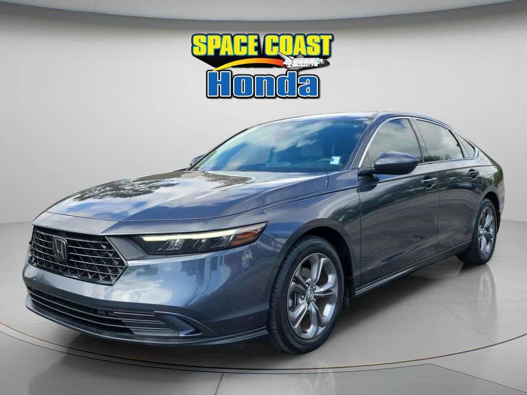 Used 2023 Honda Accord EX image 10