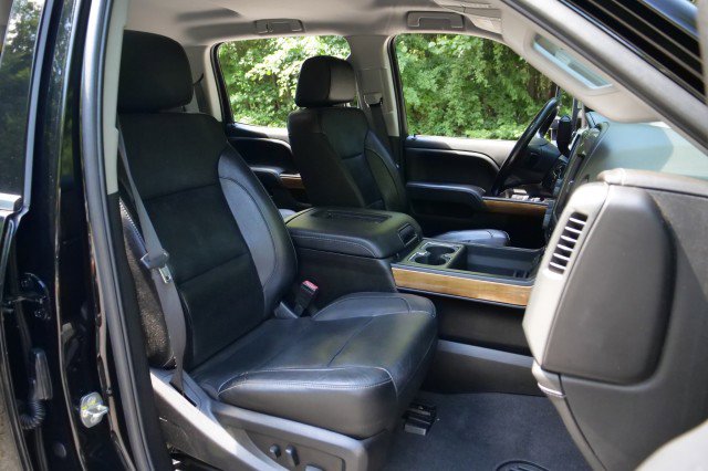 Used 2019 Chevrolet Silverado 3500 LTZ w/ Duramax Plus Package AWD/4WD image 39