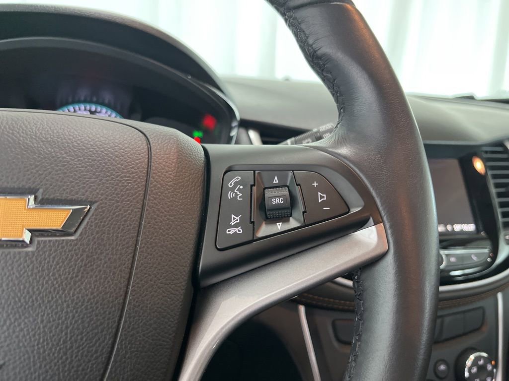 Used 2022 Chevrolet Trax LT w/ Driver Confidence Package image 7