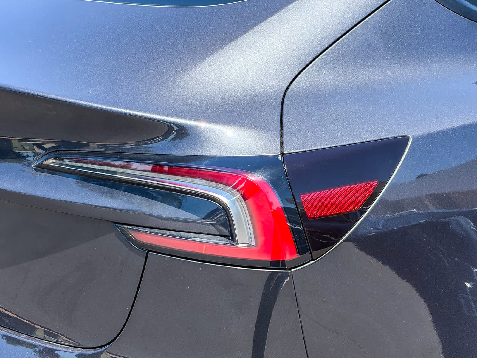 Used 2024 Tesla Model 3 Standard Range RWD image 8