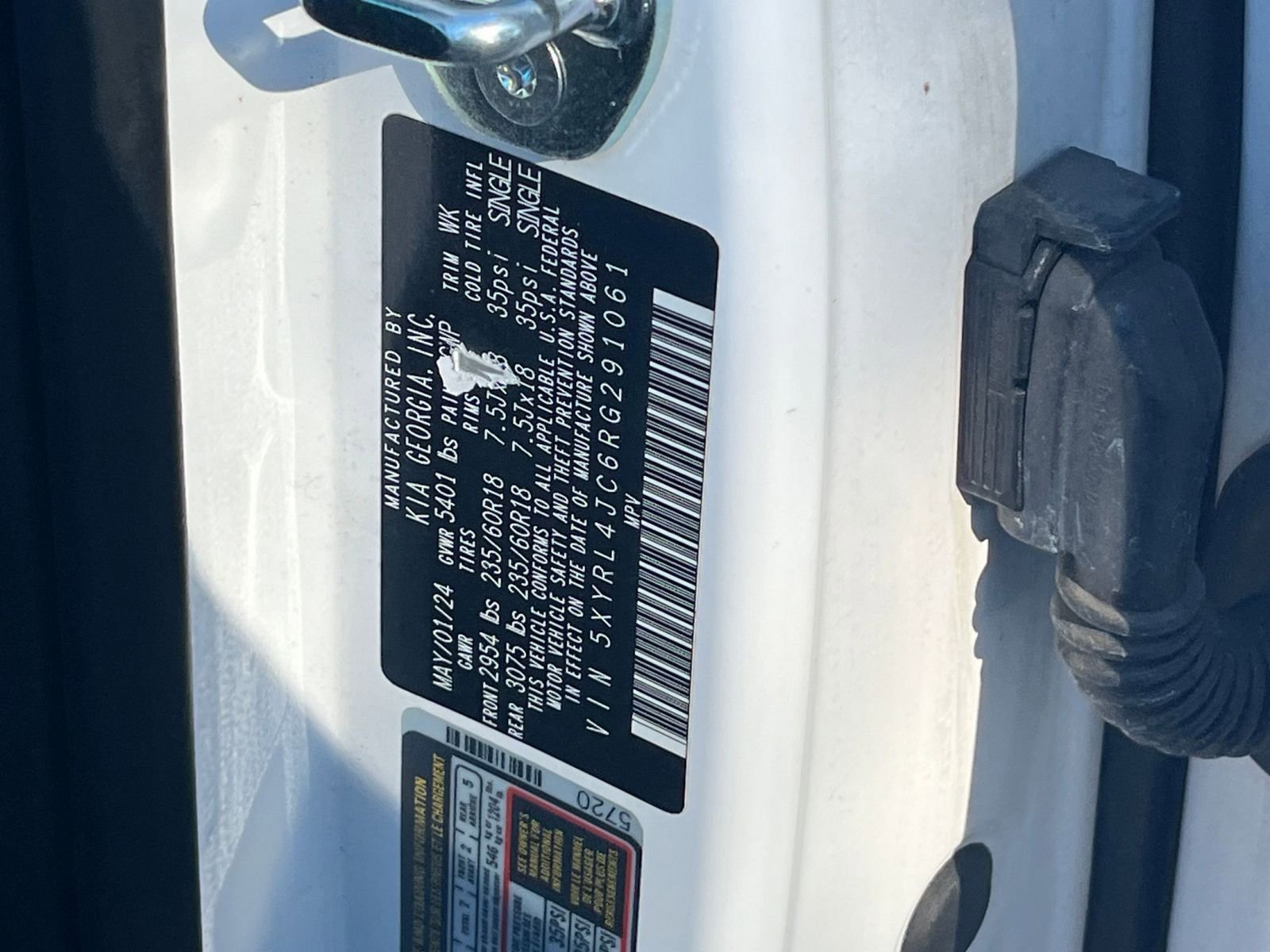 Used 2024 Kia Sorento S FWD image 31
