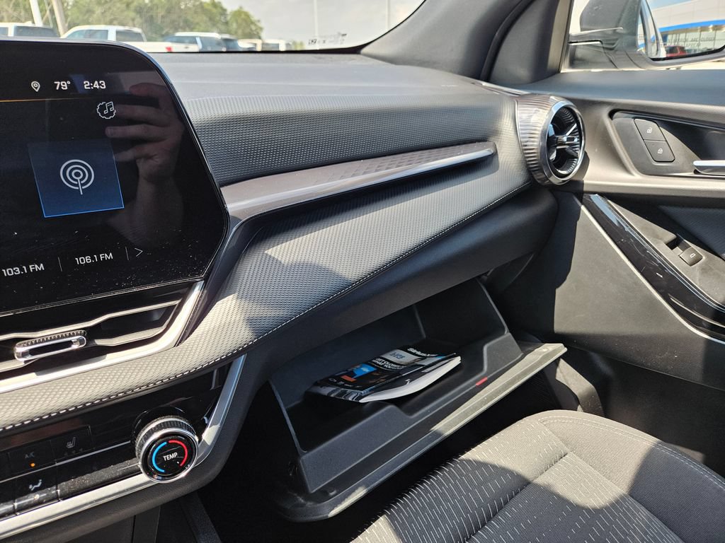 Used 2026 Chevrolet Equinox LT FWD image 19