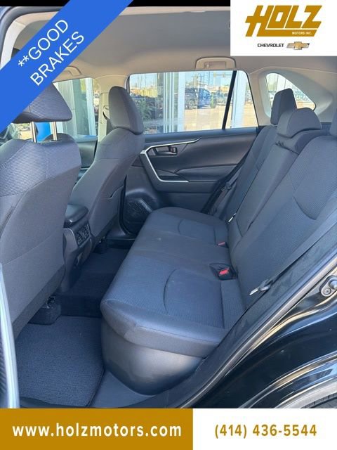 Used 2024 Toyota RAV4 LE AWD/4WD image 8