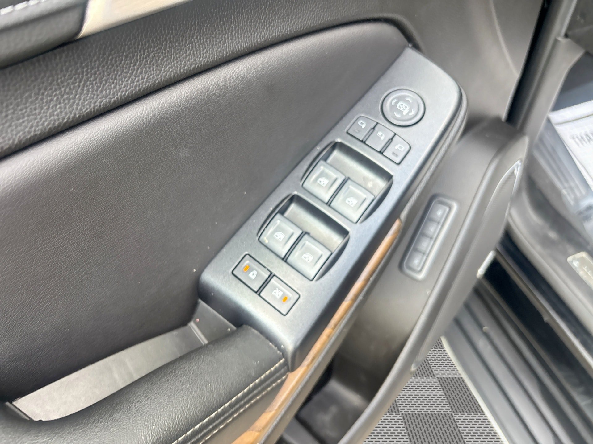 Used 2019 GMC Yukon Denali w/ Open Road Package AWD/4WD image 15