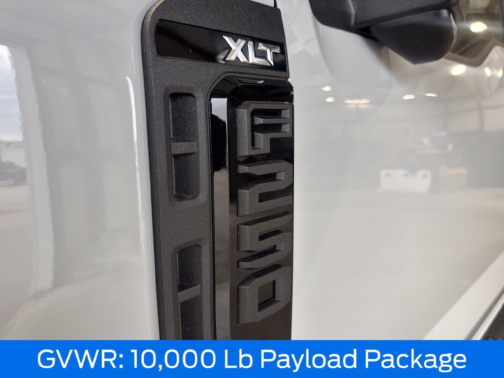 New 2026 Ford F250 XLT w/ XLT Premium Package AWD/4WD image 13