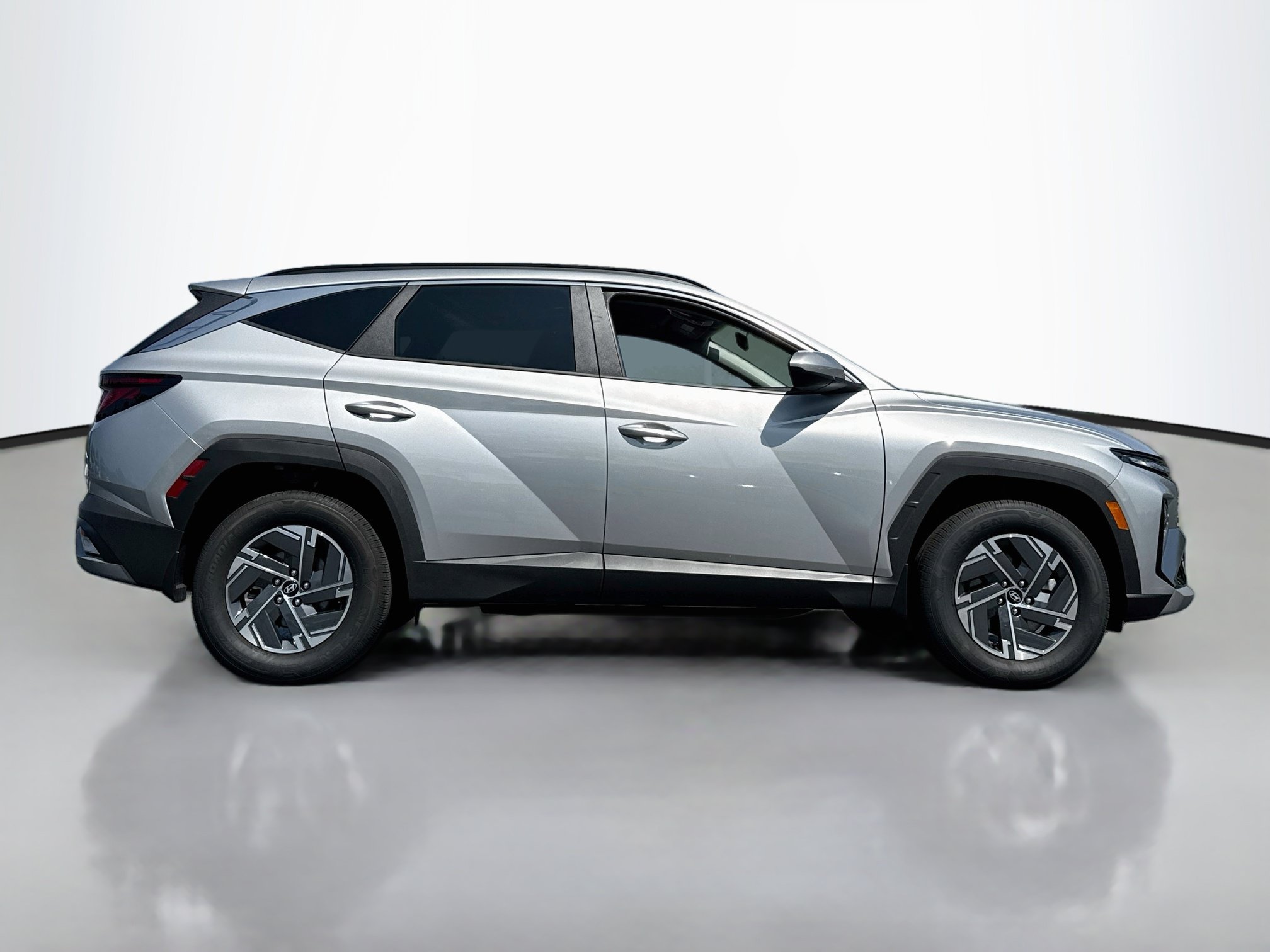 Certified 2025 Hyundai Tucson Blue AWD/4WD image 8