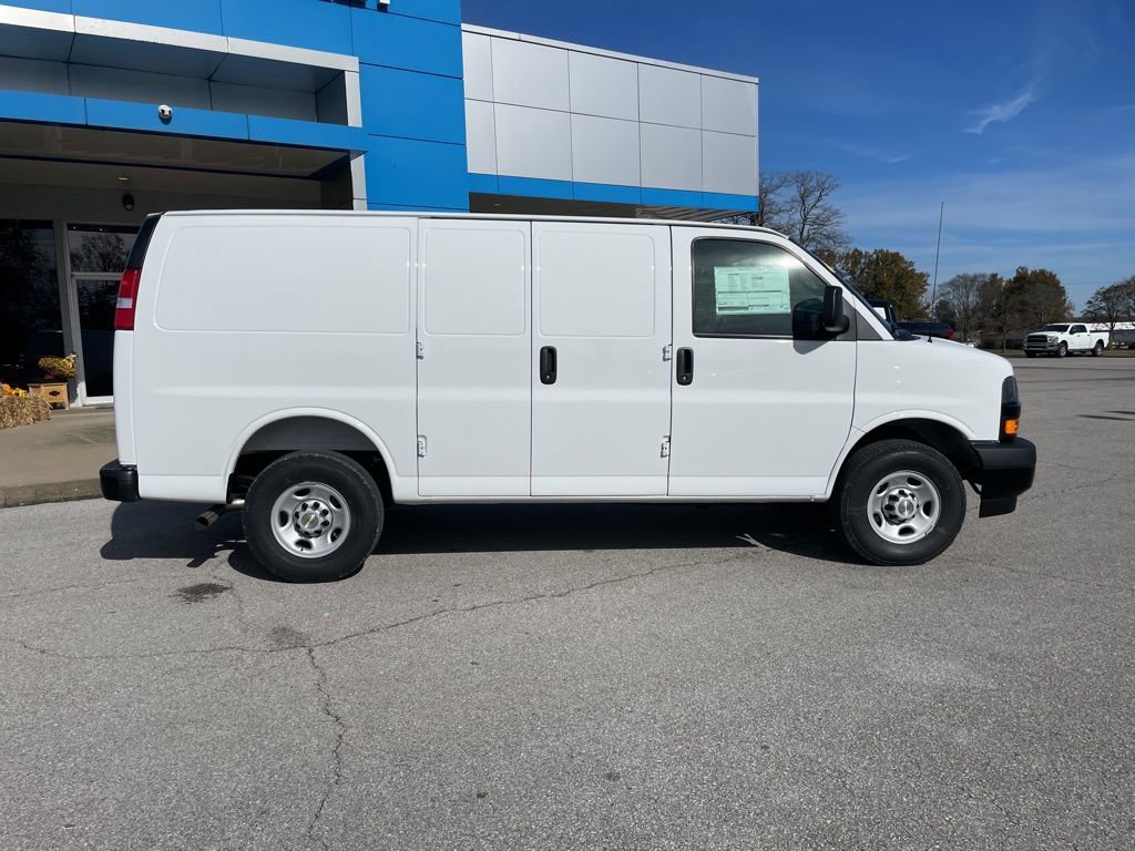 New 2025 Chevrolet Express 2500 Work Van image 49