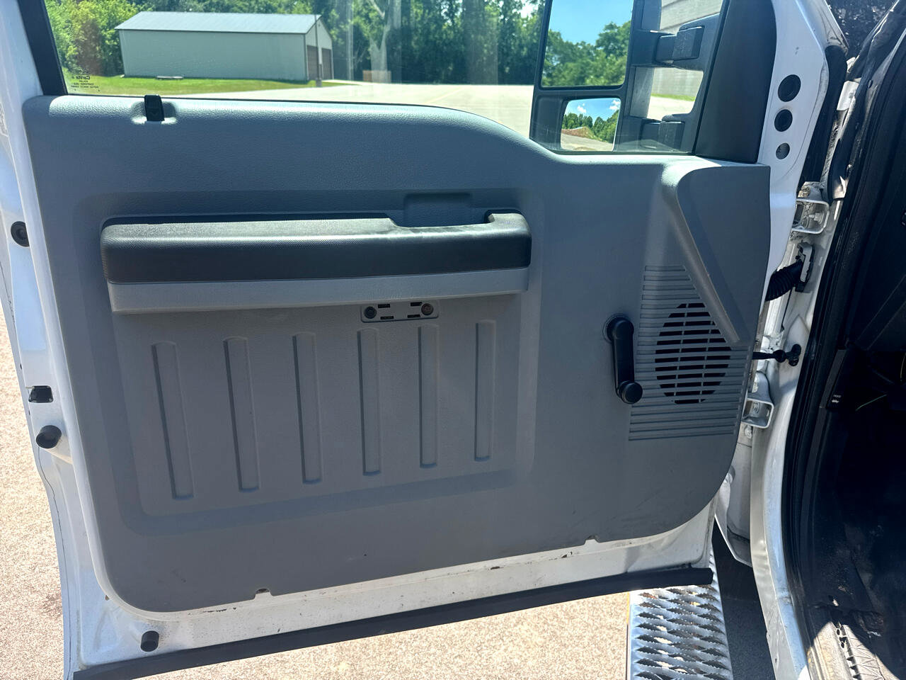 Used 2015 Ford F350 XL w/ Snow Plow Prep Package image 13