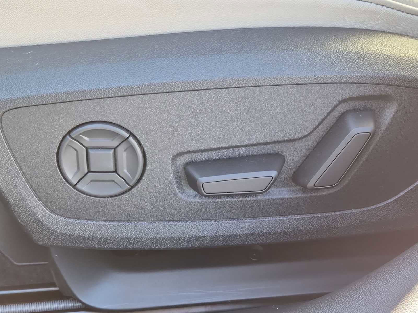 Used 2025 Audi A5 2.0T Premium Plus w/ Premium Plus image 16