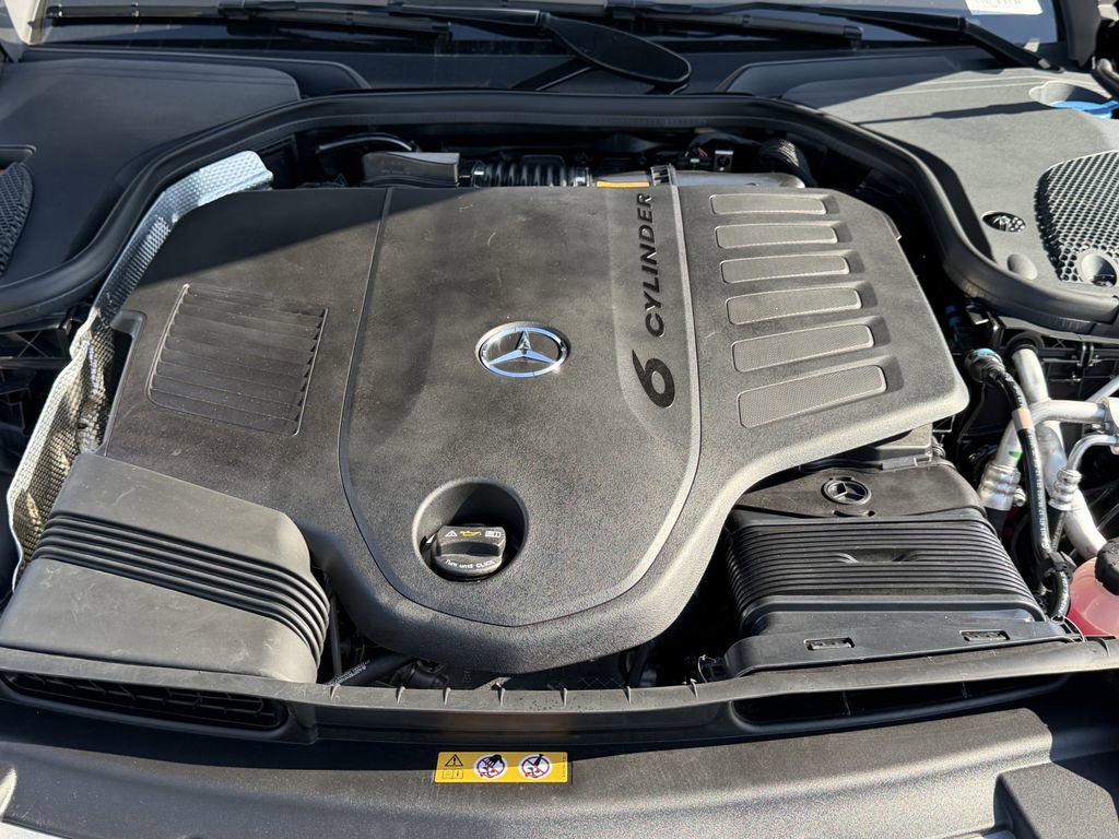 Used 2023 Mercedes-Benz E 450 Cabriolet image 32