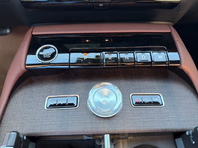 New 2026 Lincoln Navigator Reserve AWD/4WD image 31