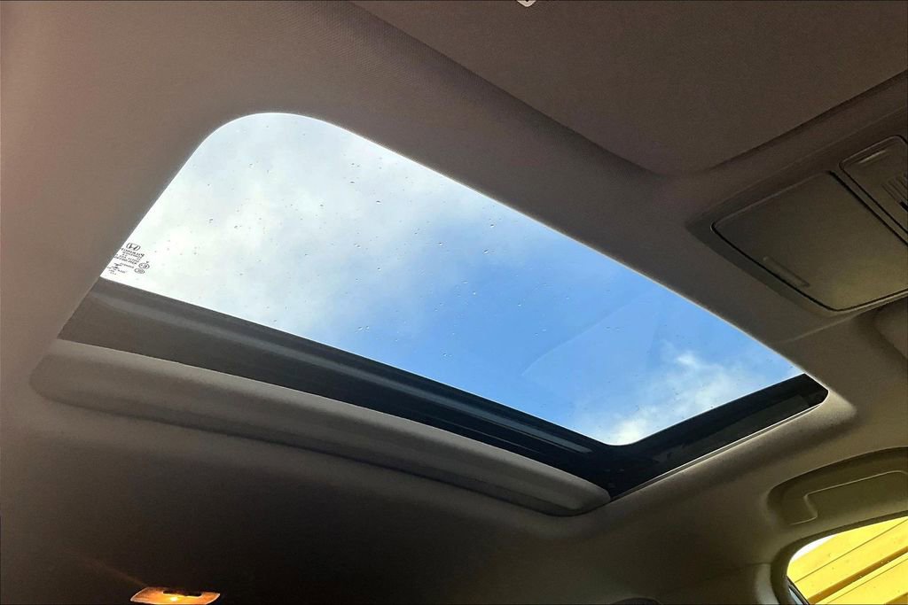 Used 2021 Honda CR-V EX image 15