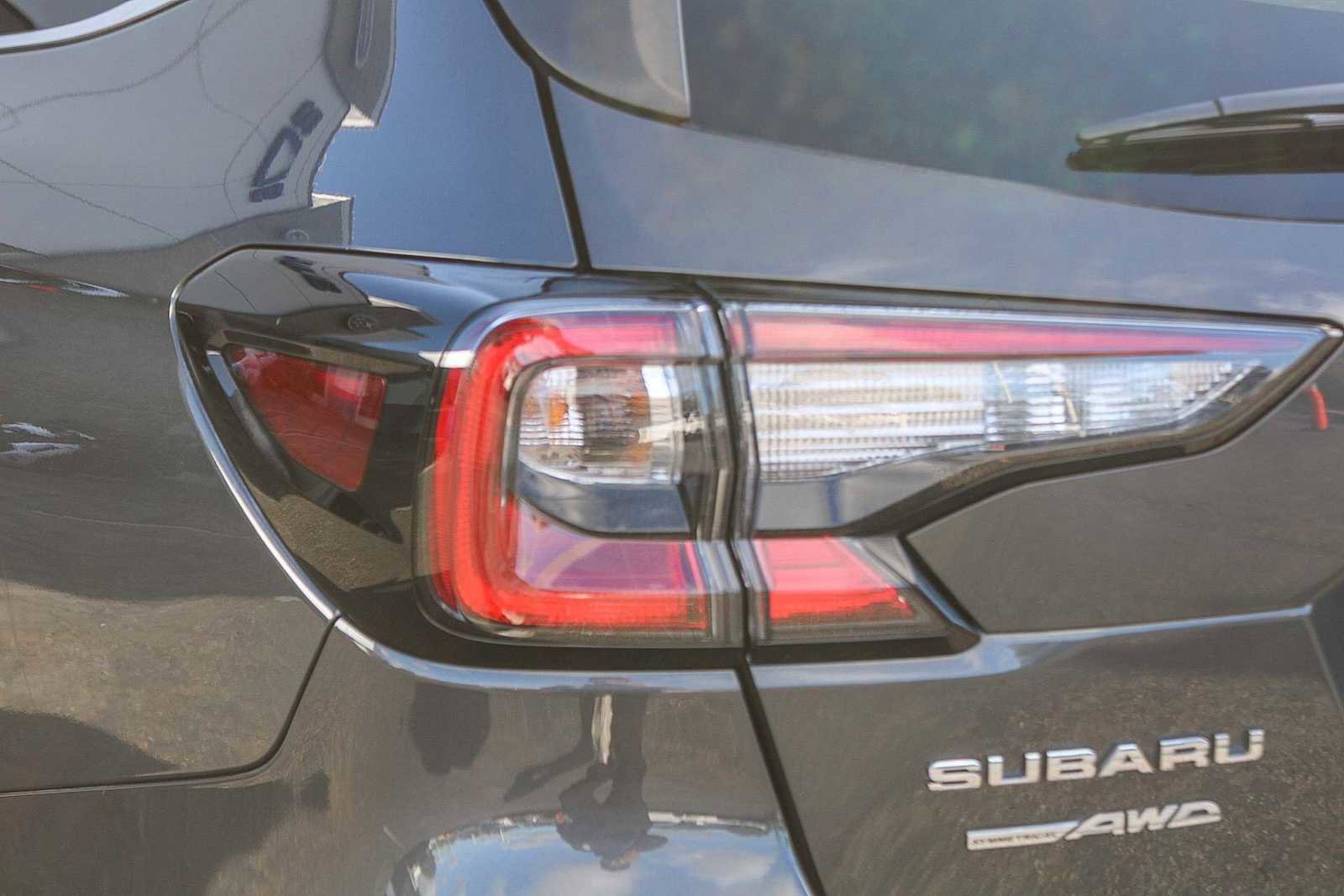 Certified 2024 Subaru Outback Touring AWD/4WD image 7