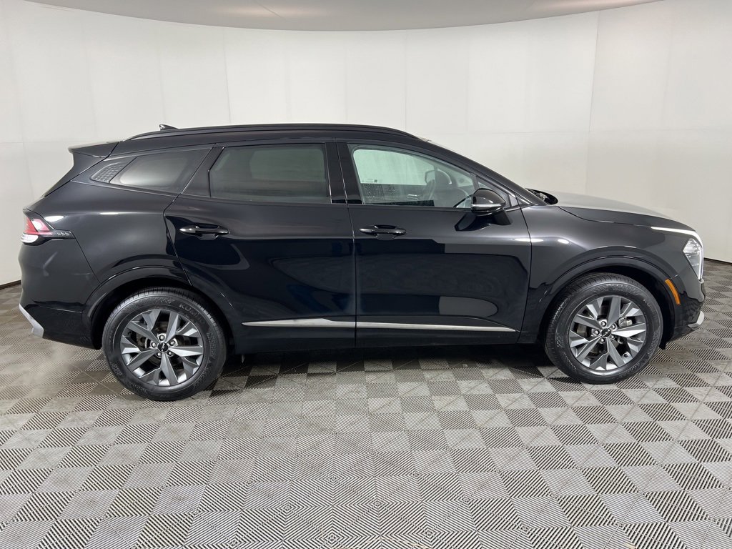 Used 2023 Kia Sportage SX image 3