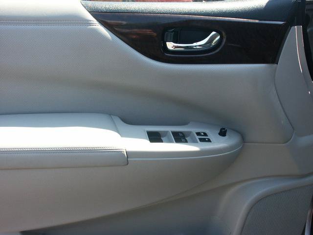Used 2013 Nissan Quest SV w/ Leather Pkg FWD image 15