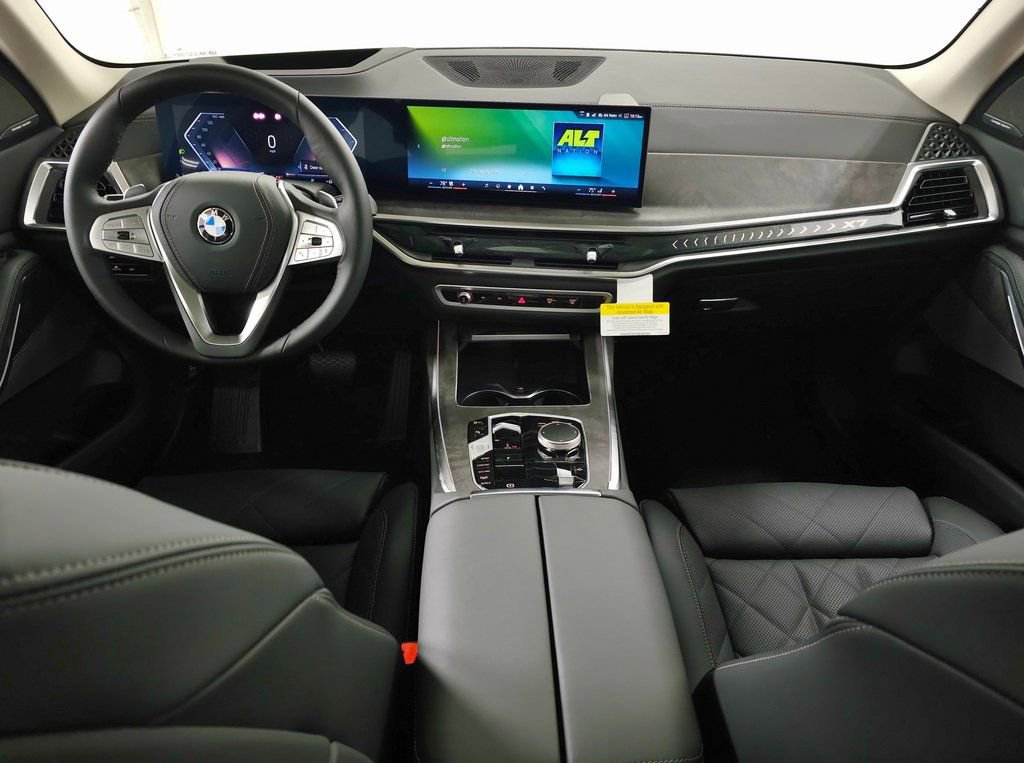 Used 2026 BMW X7 xDrive40i AWD/4WD image 9