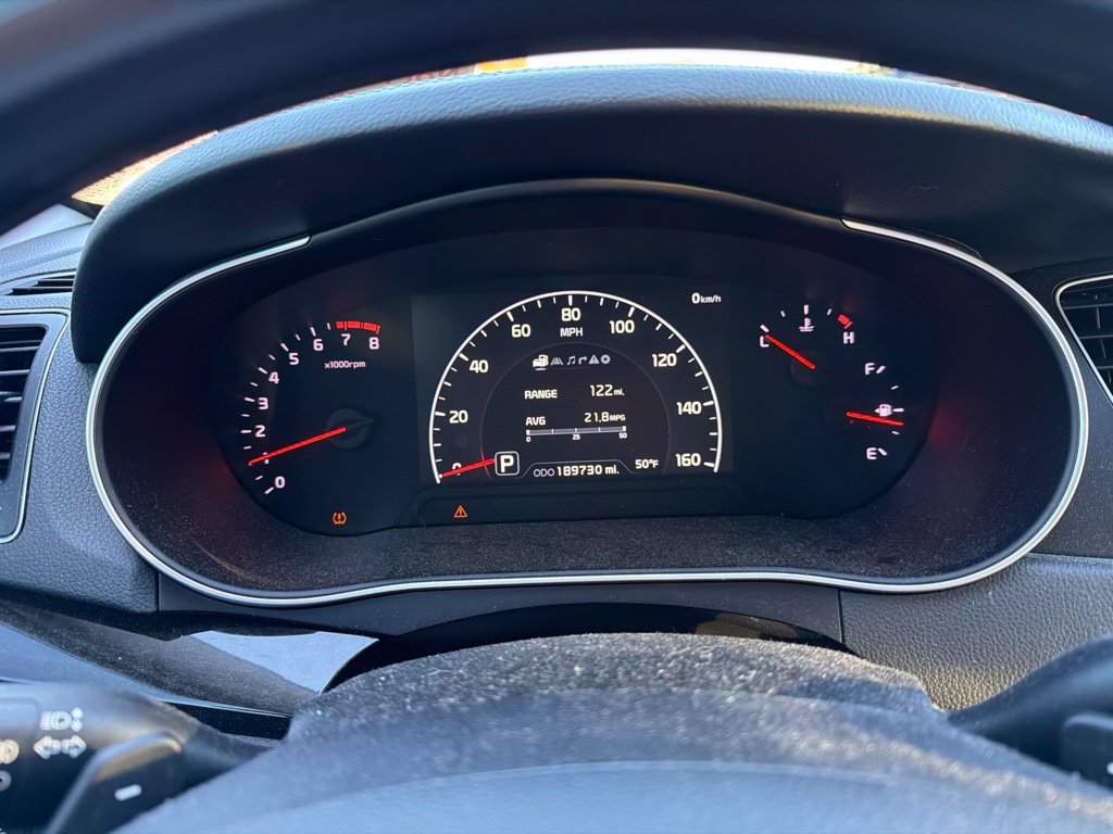 Used 2014 Kia Cadenza Premium w/ Technology Package FWD image 4