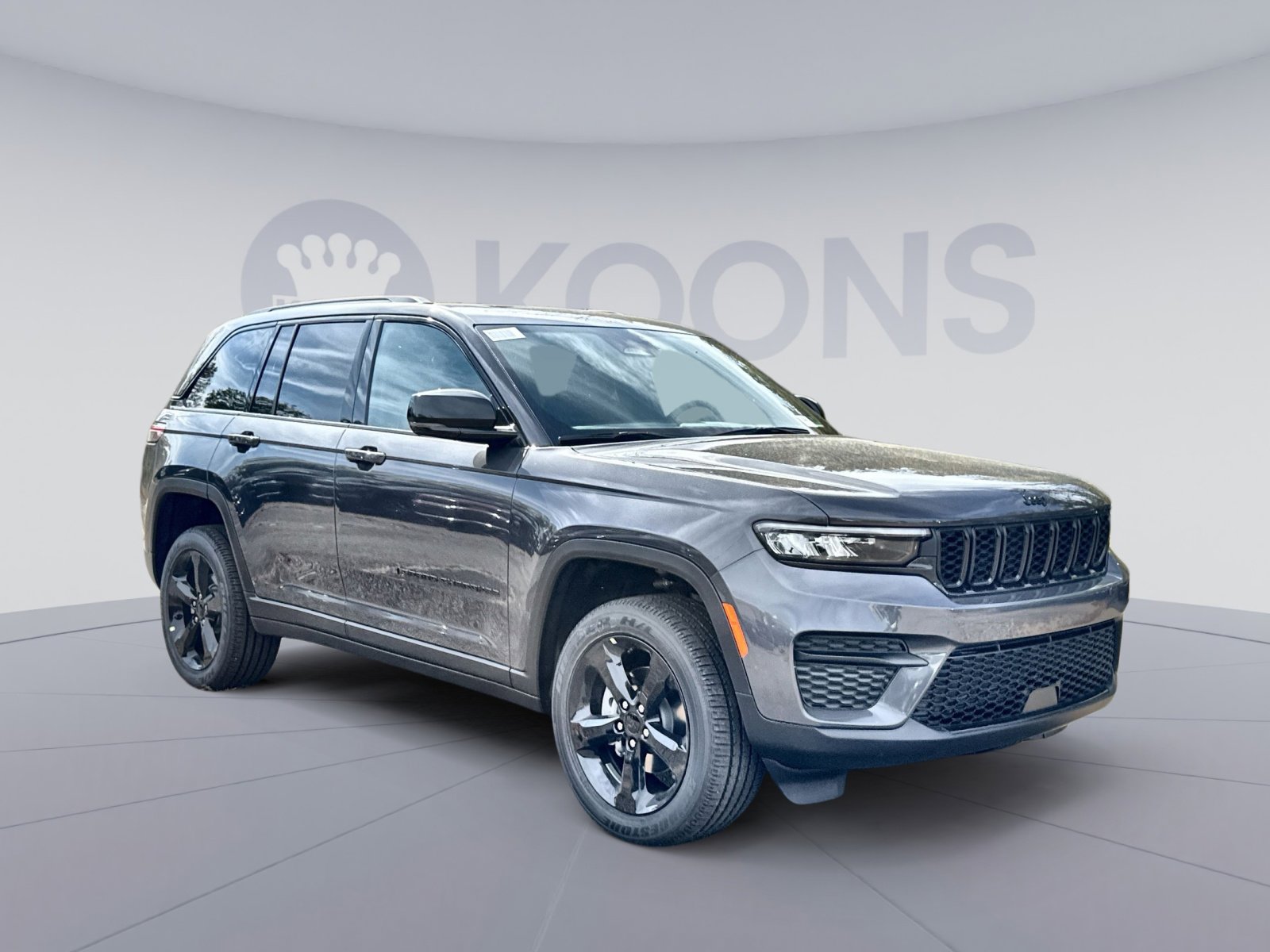 New 2025 Jeep Grand Cherokee Altitude image 10