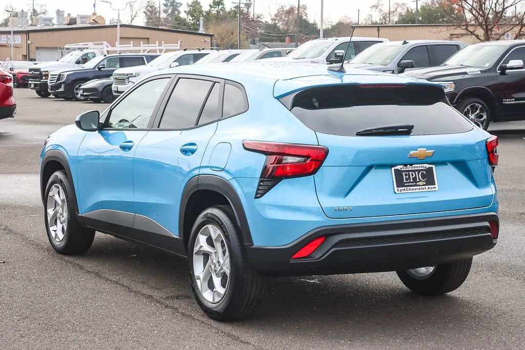 New 2026 Chevrolet Trax LS w/ LS Convenience Package image 2