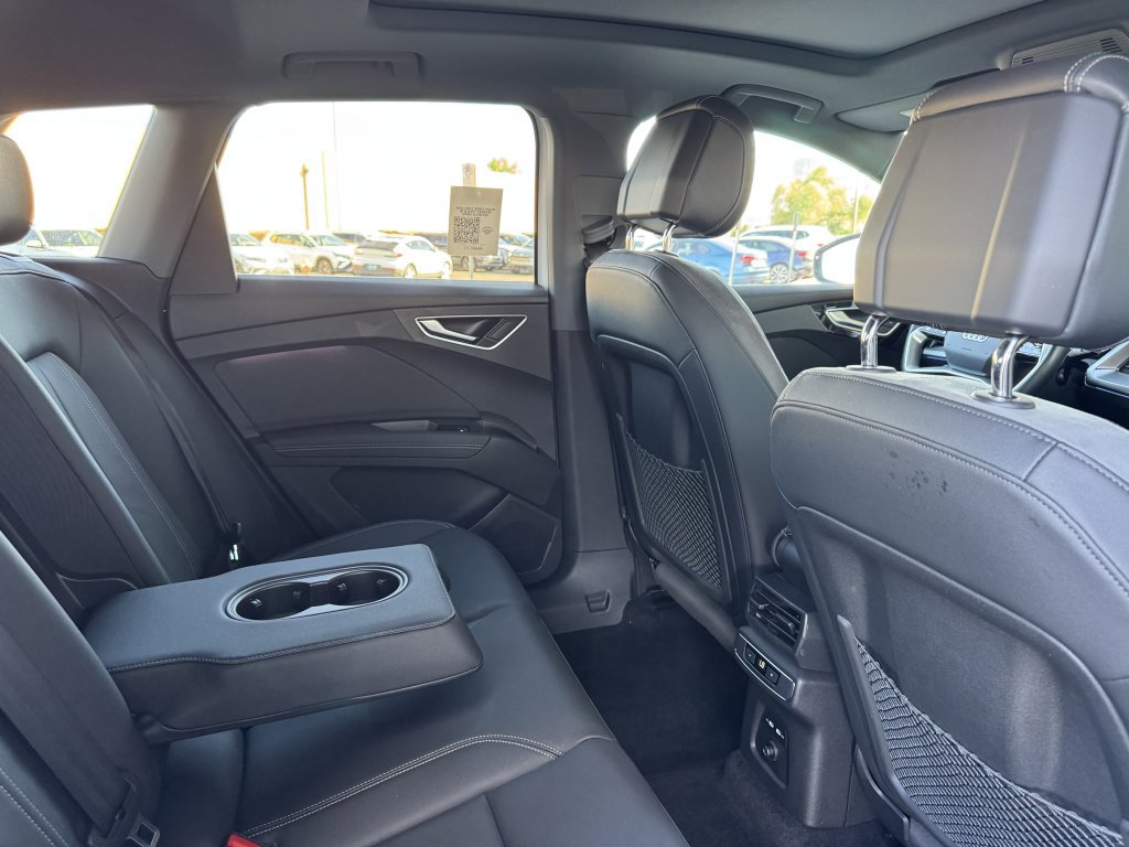 Used 2022 Audi Q4 e-tron Premium Plus w/ Premium Plus image 42