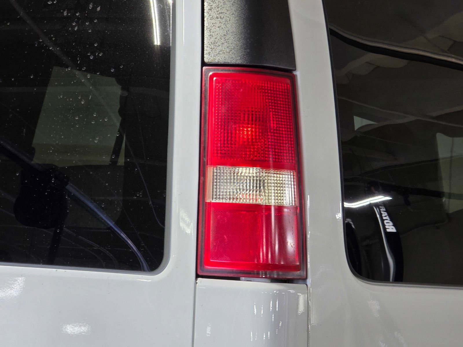 Used 2018 Chevrolet Express 2500 LS w/ Driver Convenience Package image 12