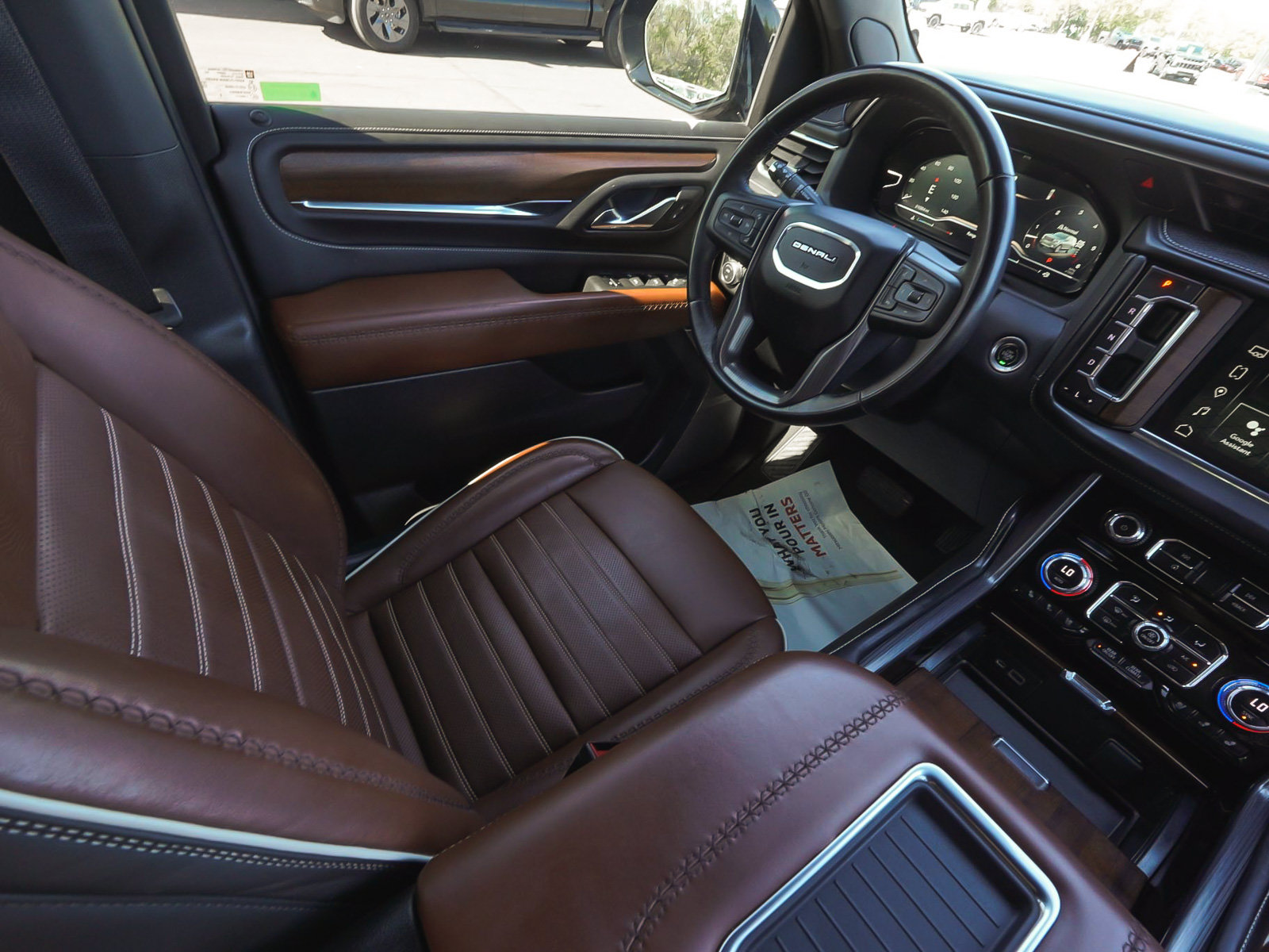 Used 2023 GMC Yukon XL Denali Ultimate AWD/4WD image 49