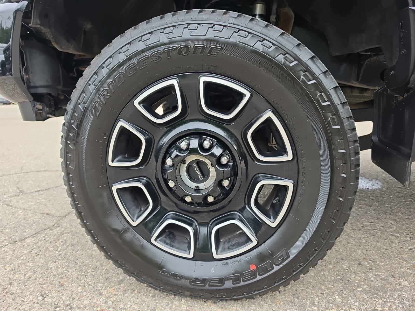 Used 2020 Ford F350 Lariat w/ Tremor Off-Road Package AWD/4WD image 19