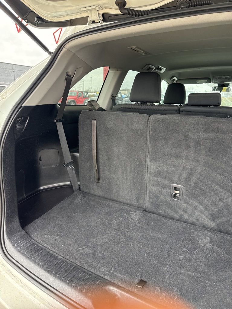 Used 2018 Toyota Highlander LE image 20