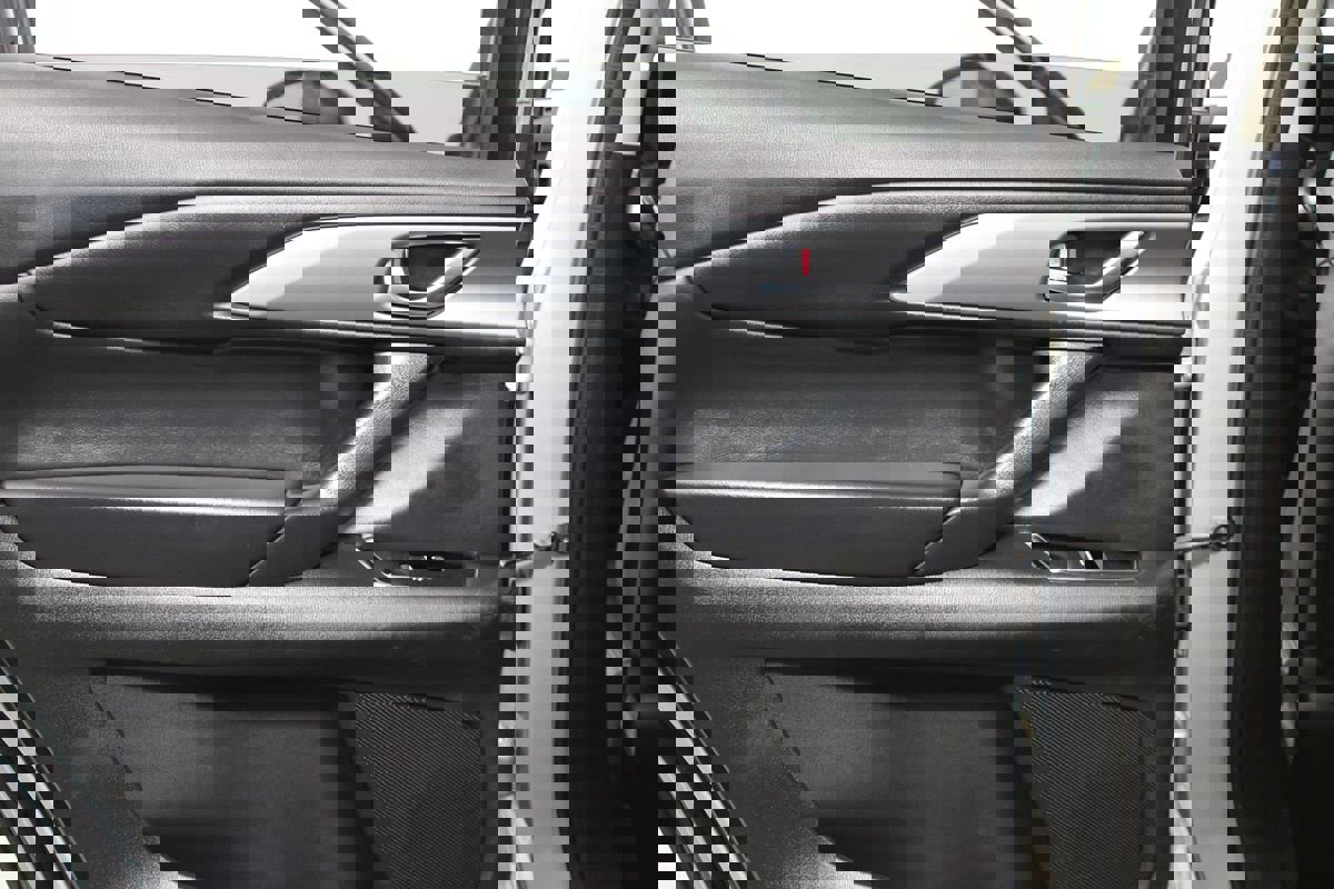 Used 2023 MAZDA CX-9 Touring image 30