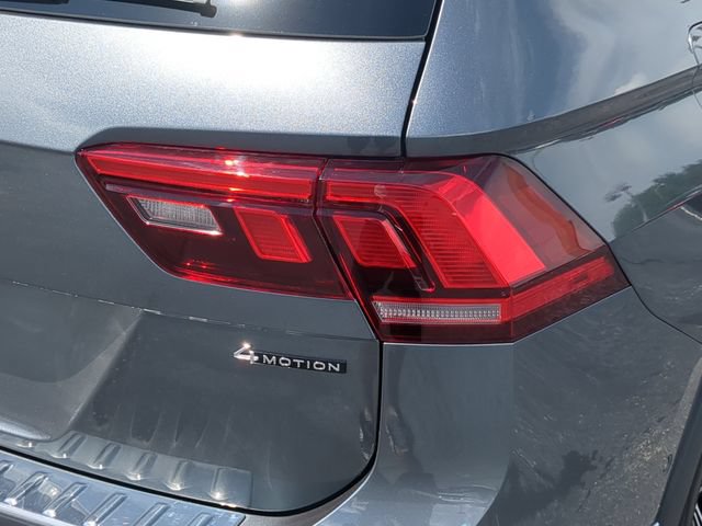 Used 2023 Volkswagen Tiguan SEL R-Line AWD/4WD image 11