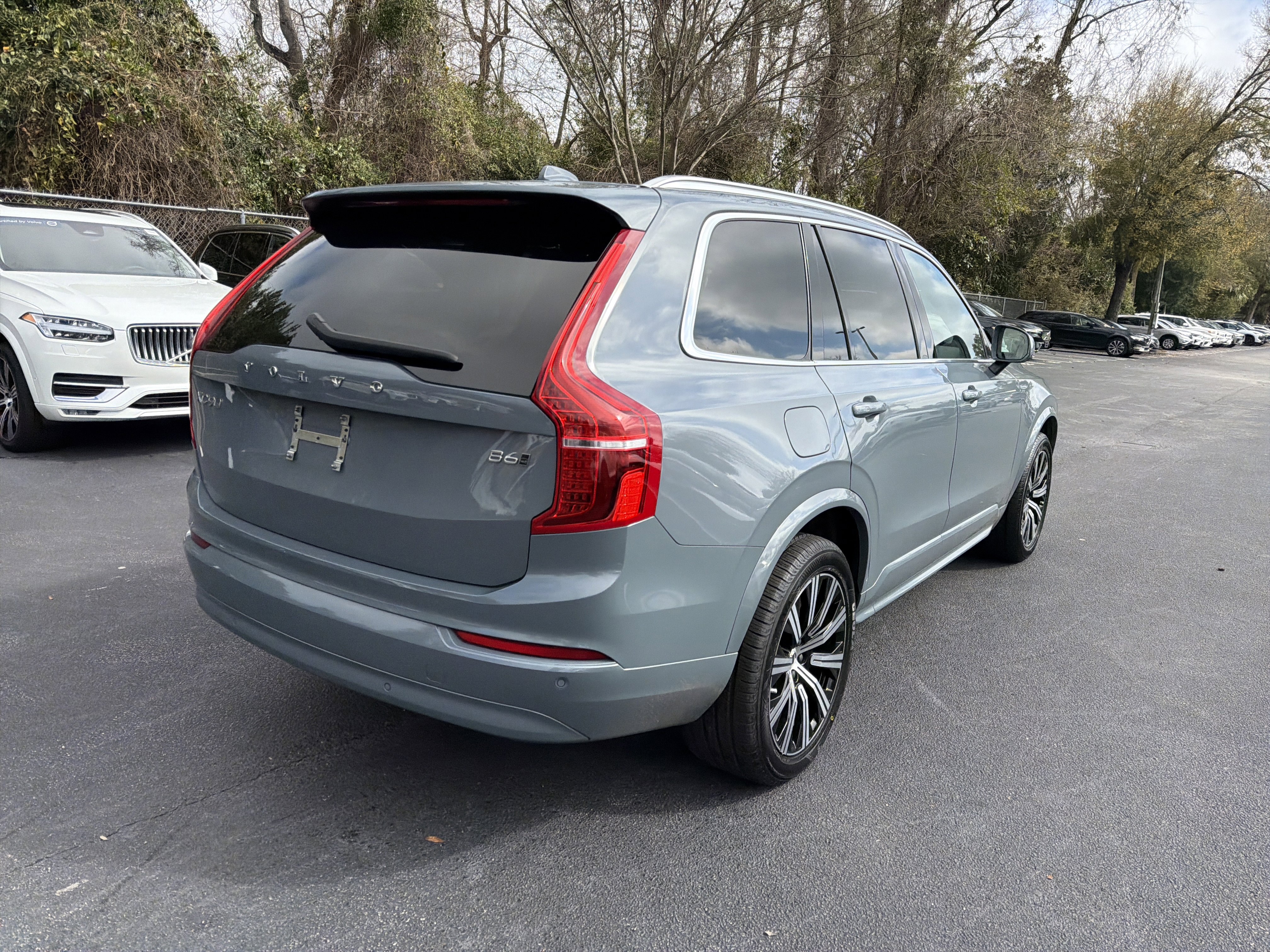 Certified 2023 Volvo XC90 B6 Core image 45