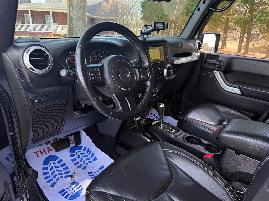 Used 2015 Jeep Wrangler Unlimited Rubicon w/ Dual Top Group image 51