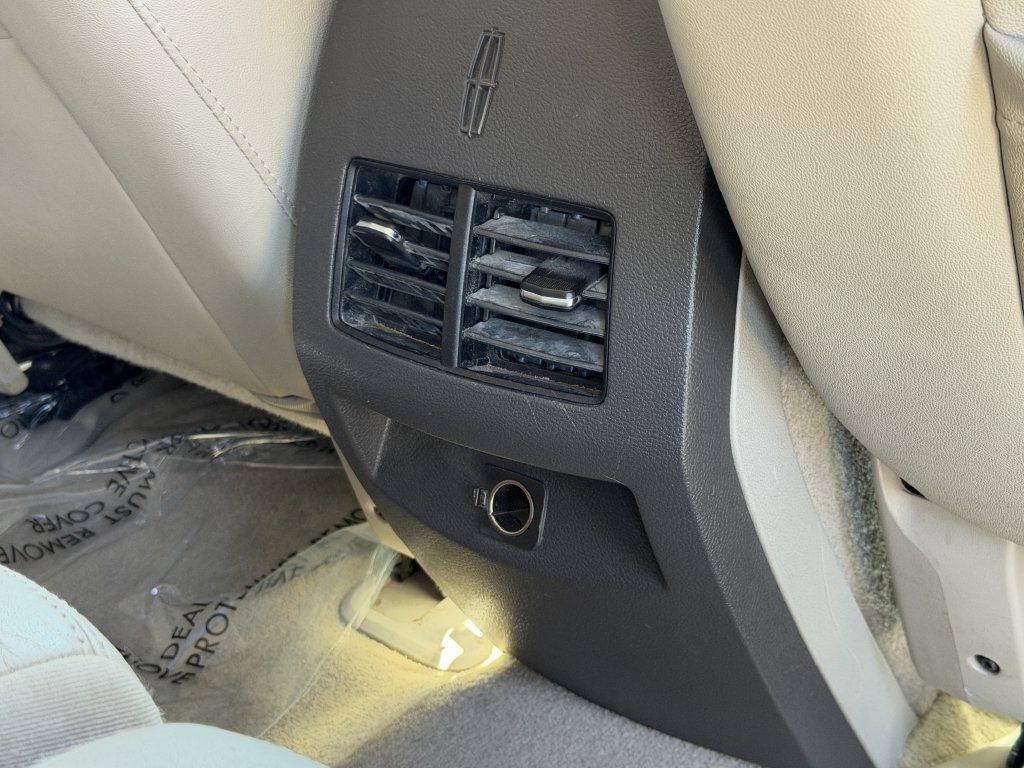 Used 2014 Lincoln MKX FWD image 14