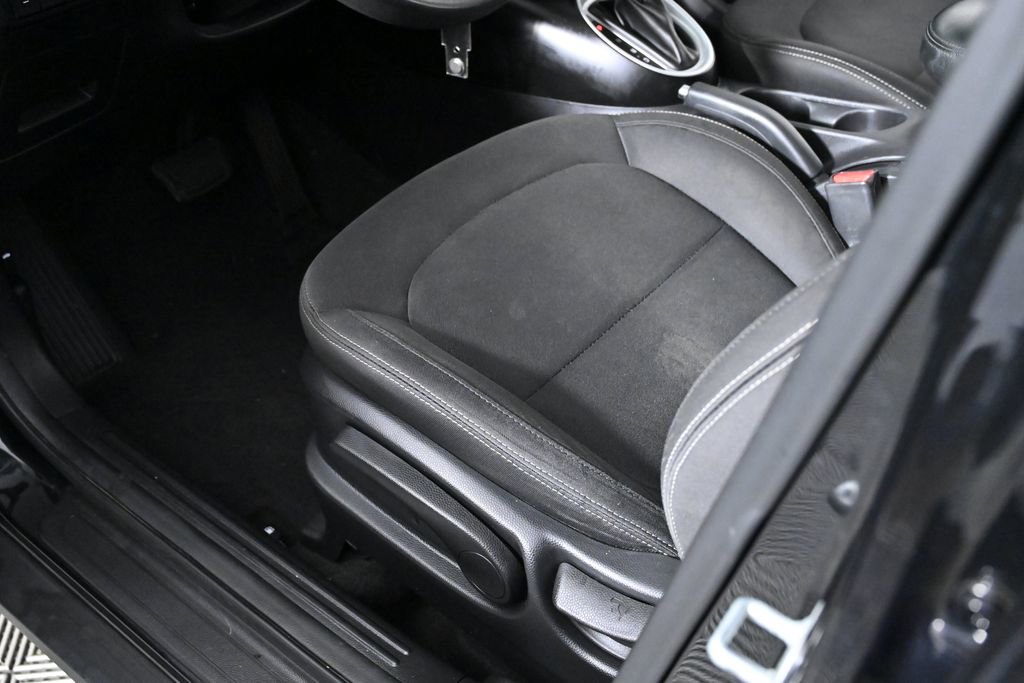 Used 2019 Kia Soul image 21