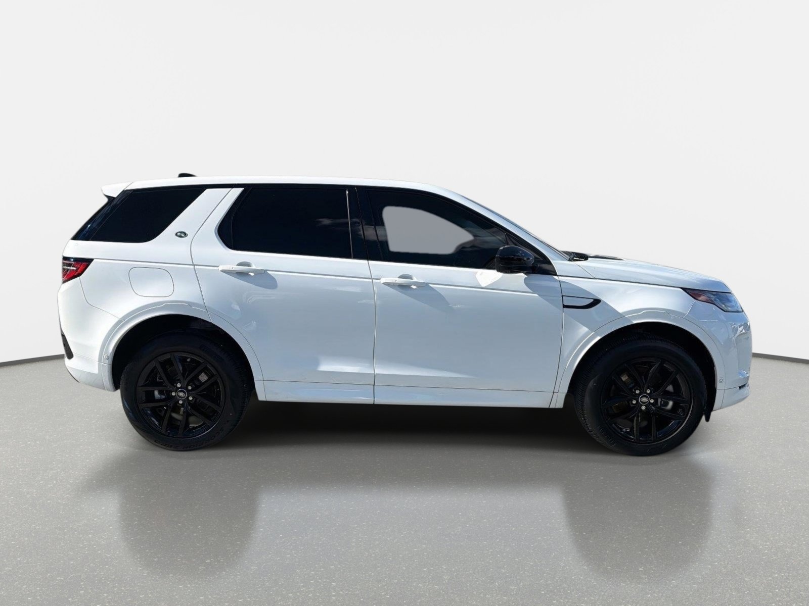 Used 2025 Land Rover Discovery Sport S AWD/4WD image 2