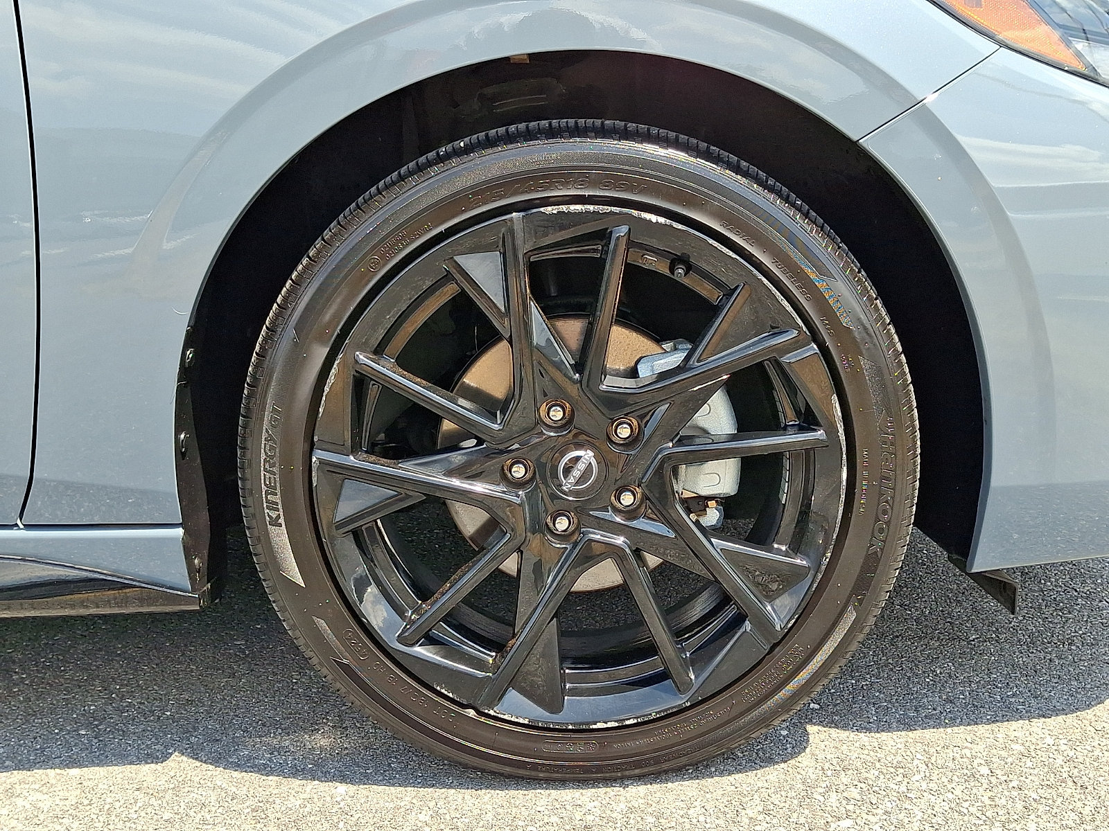 Certified 2025 Nissan Sentra SR w/ Midnight Edition FWD image 9