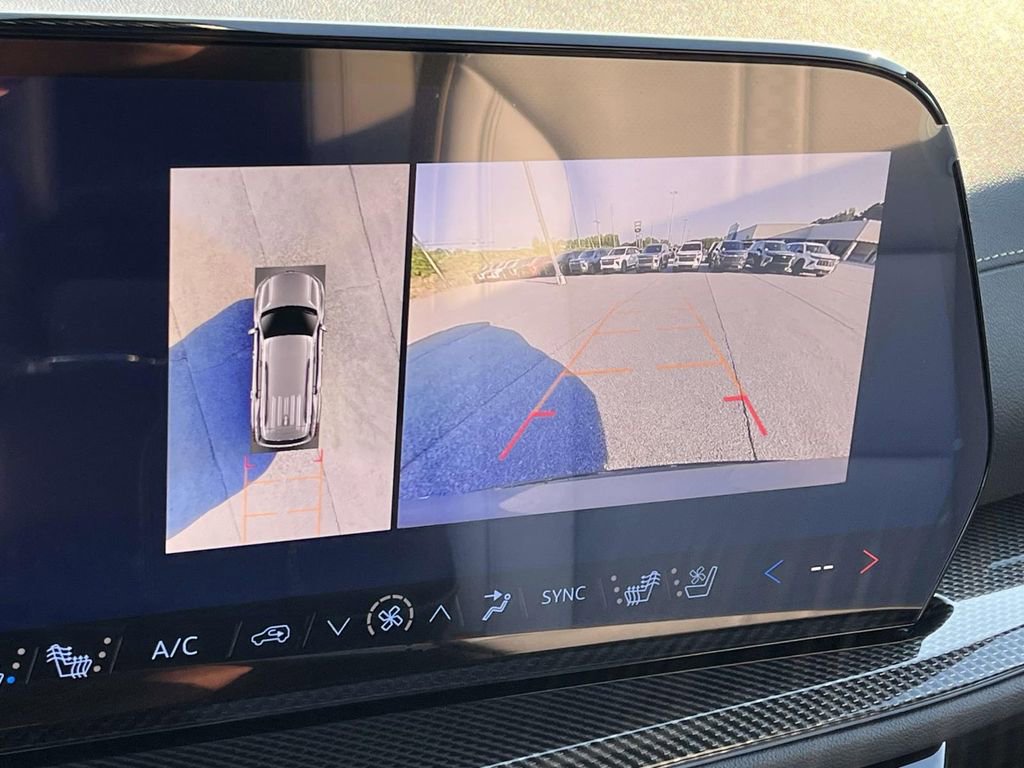 New 2026 Chevrolet Traverse High Country w/ LPO, Floor Liner Package image 27