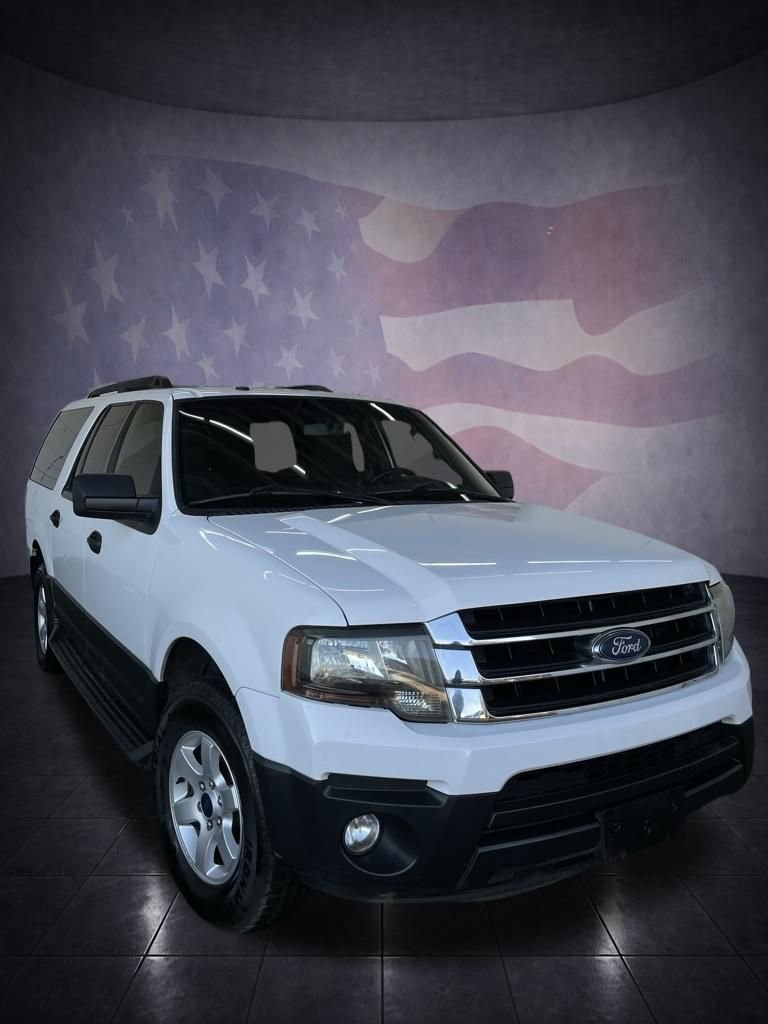 Used 2017 Ford Expedition EL XL w/ Equipment Group 101A image 4
