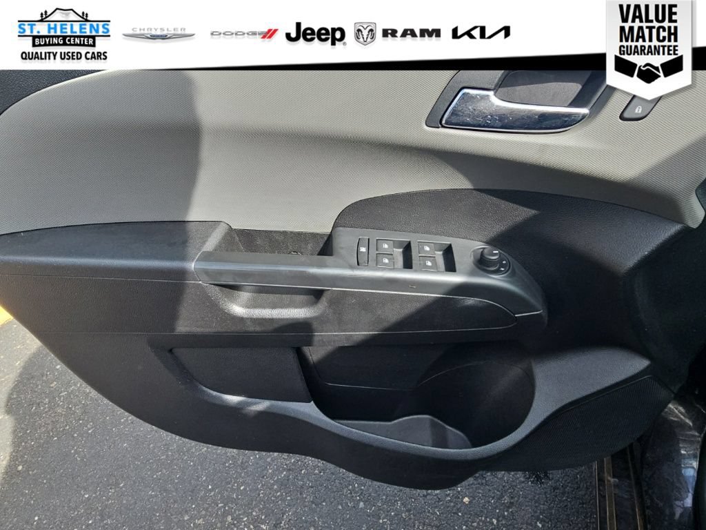 Used 2015 Chevrolet Sonic LT FWD image 26